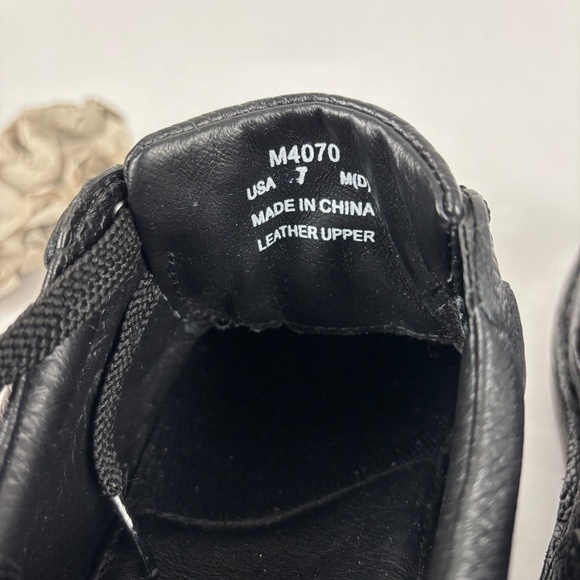 Propet Walking Shoe Black Leather - Picture 11 of 11